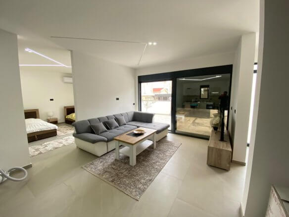 3-Zimmer-Wohnung in Dubrava/ Bar zur Miete – MB116