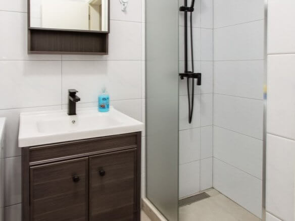 Sehr gepflegte und moderne 2-Zimmer-Wohnung in Ilino/ Bar zur Miete – MB118