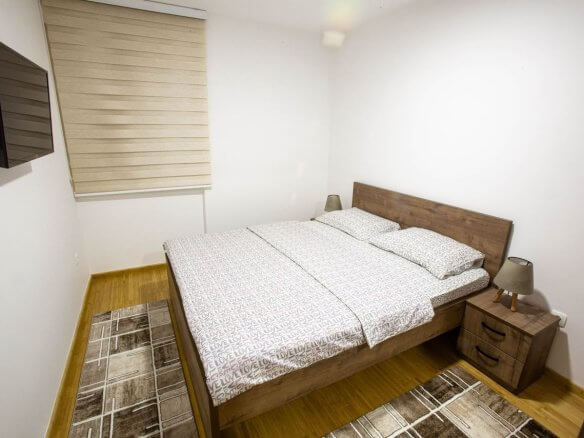 Sehr gepflegte und moderne 2-Zimmer-Wohnung in Ilino/ Bar zur Miete – MB118