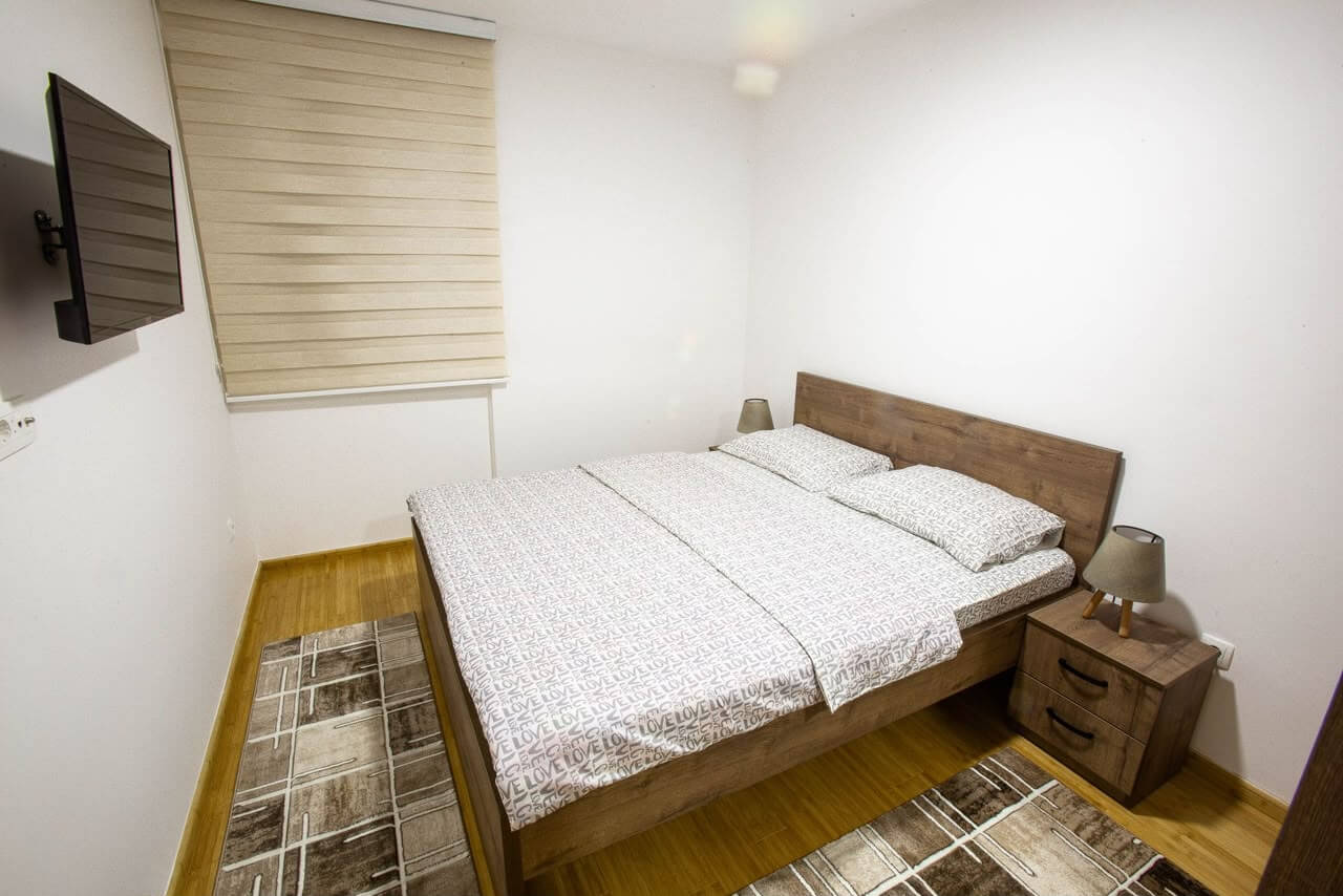 Sehr gepflegte und moderne 2-Zimmer-Wohnung in Ilino/ Bar zur Miete – MB118
