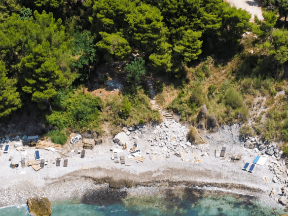 Exklusives Hotel mit Pool und Dachterrasse in Šušanj/ Bar zum Kauf – nur ca. 60 Meter vom Meer – BHK145