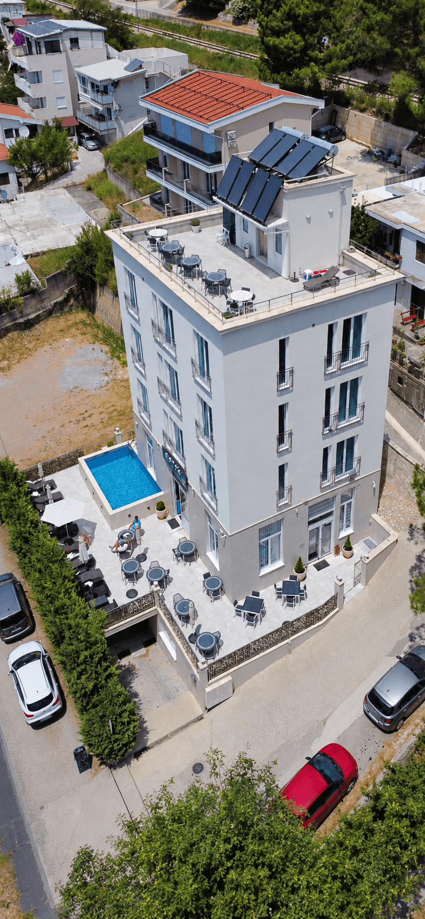Exklusives Hotel mit Pool und Dachterrasse in Šušanj/ Bar zum Kauf – nur ca. 60 Meter vom Meer – BHK145
