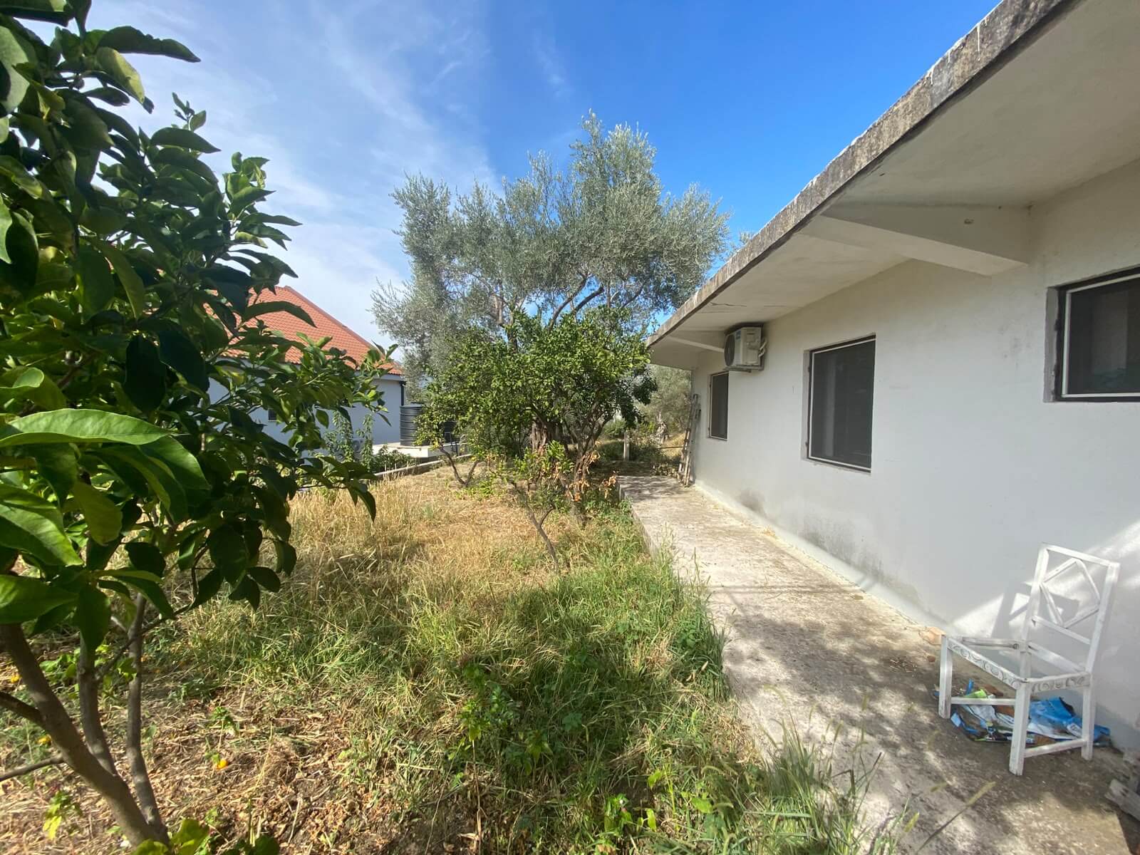 Einfamilienhaus in Mirovica/Bar mit großem Grundstück und Erweiterungspotenzial zum Kauf – BHK144