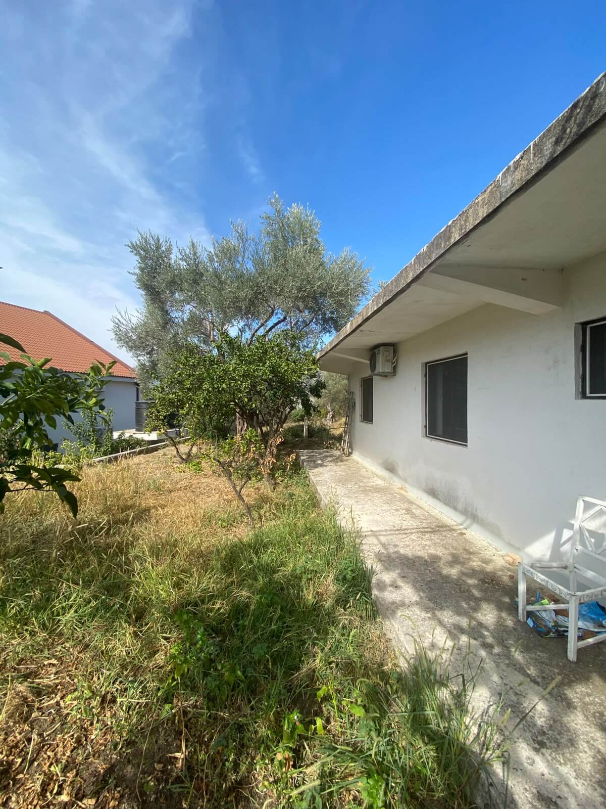 Einfamilienhaus in Mirovica/Bar mit großem Grundstück und Erweiterungspotenzial zum Kauf – BHK144