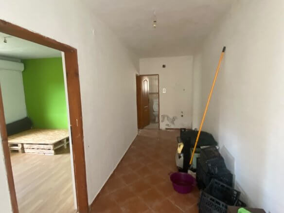 Einfamilienhaus in Mirovica/Bar mit großem Grundstück und Erweiterungspotenzial zum Kauf – BHK144