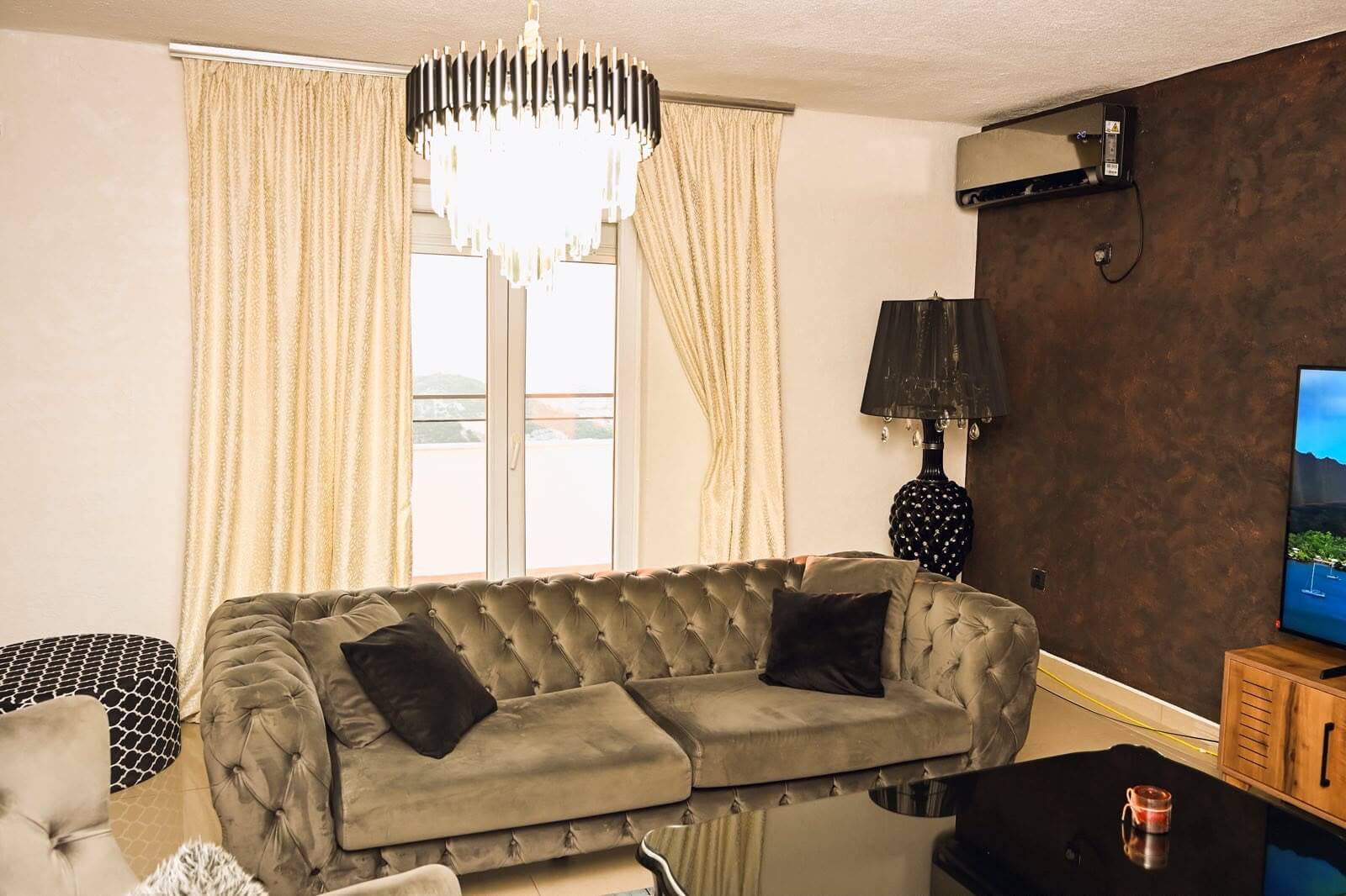 Haus mit Pool zur Miete in Kambođa/Bar – MB119
