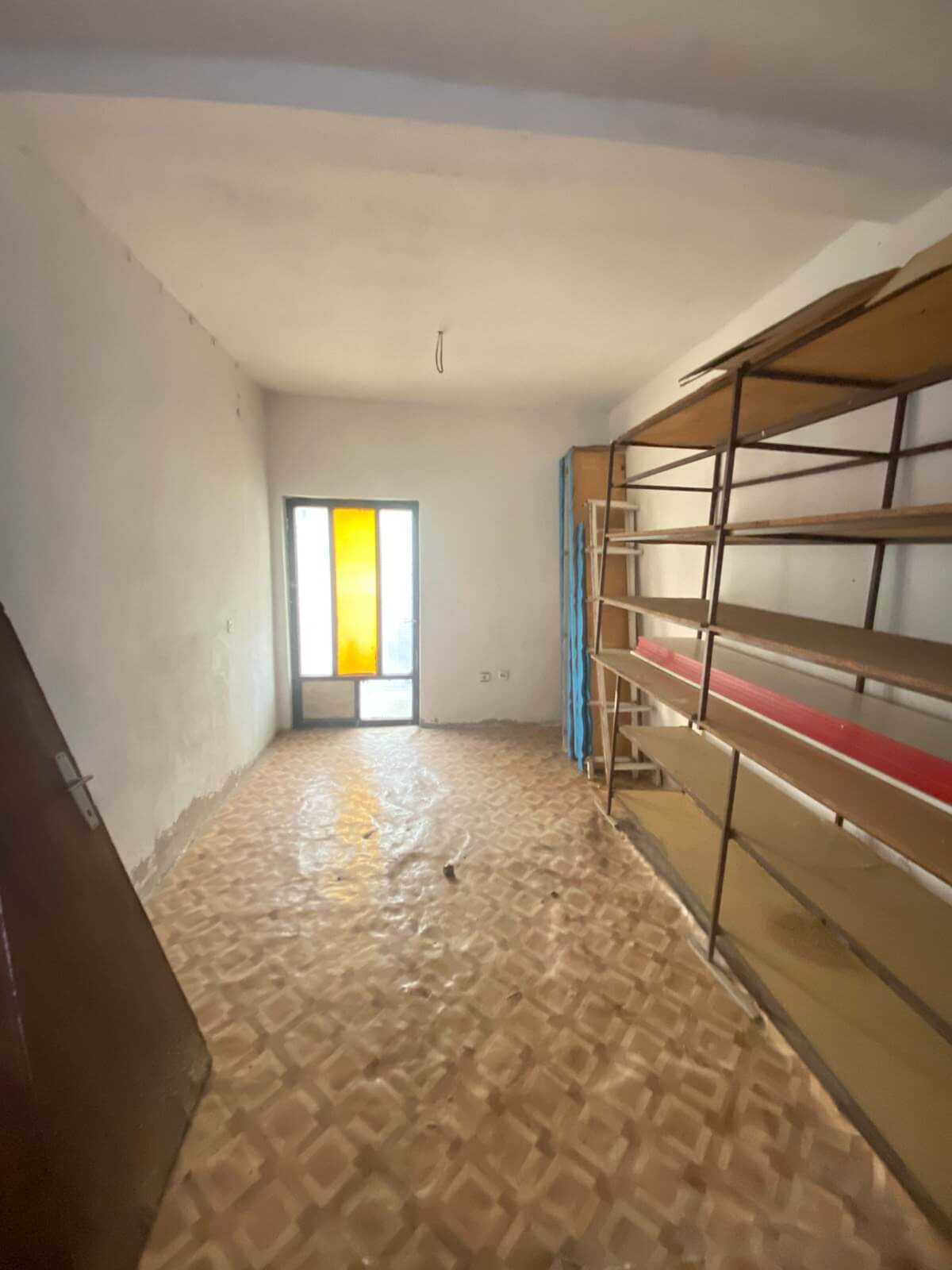 Gewerberaum in Bjeliši/ Bar zur Langzeitmiete – MB120