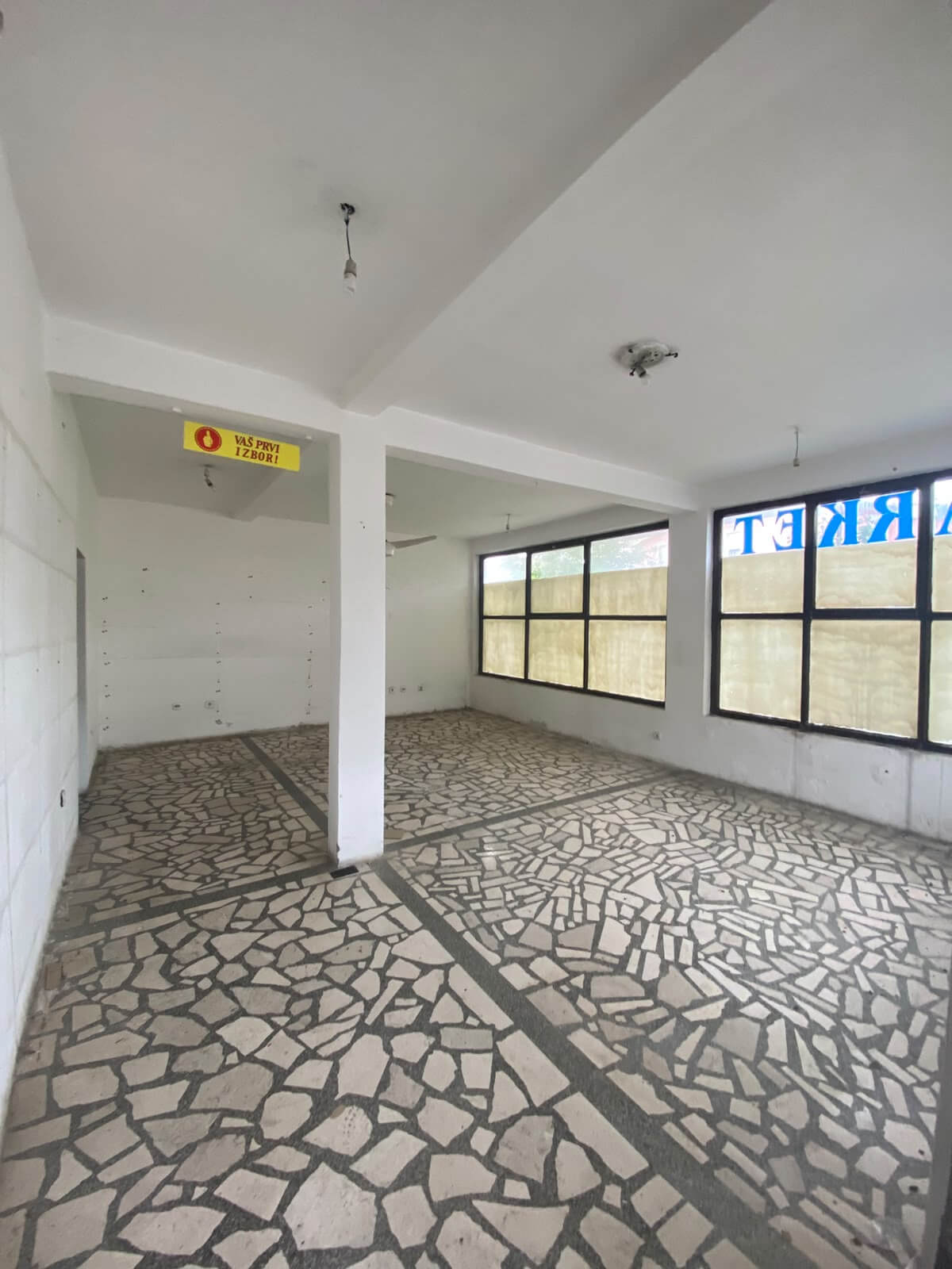 Gewerberaum in Bjeliši/ Bar zur Langzeitmiete – MB120