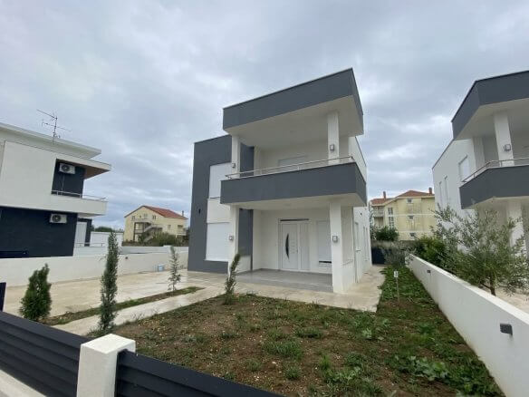 Neubau-Einfamilienhaus in Donji Štoj/ Ulcinj zum Kauf – UlHK26