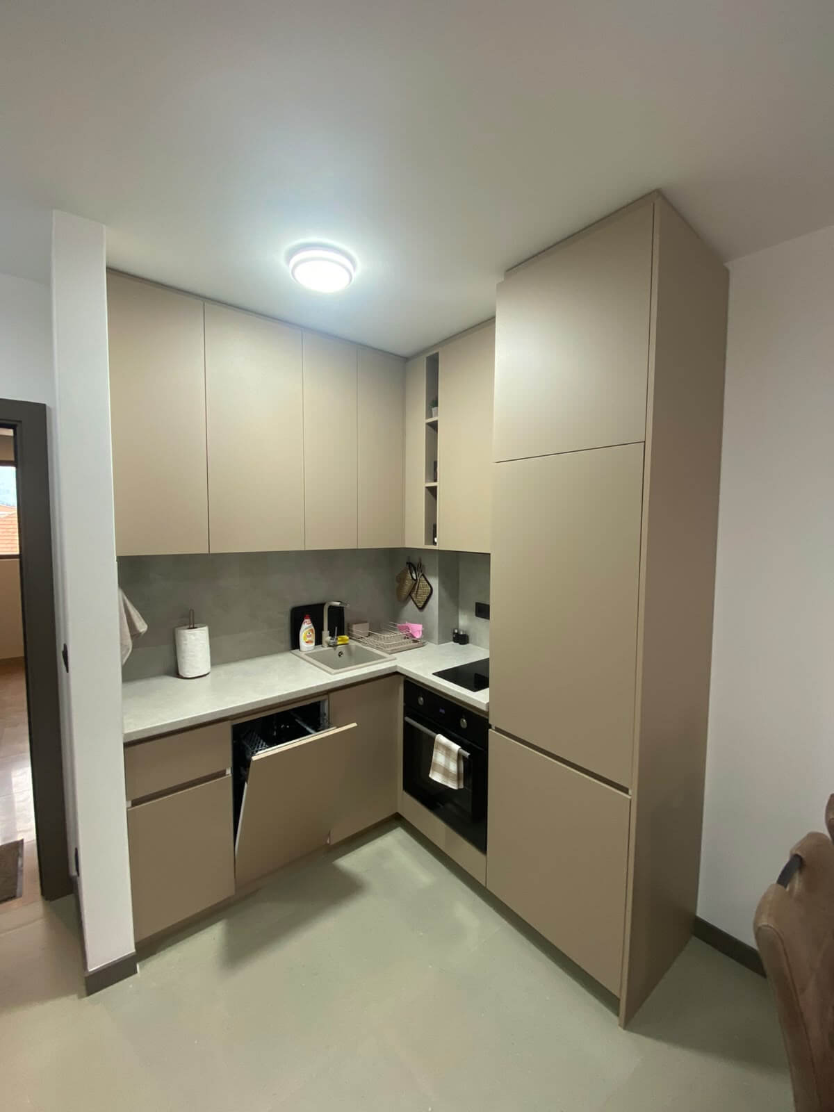 Wohnung mit Meer- und Stadtblick in Šušanj/Bar zur Miete – MB121