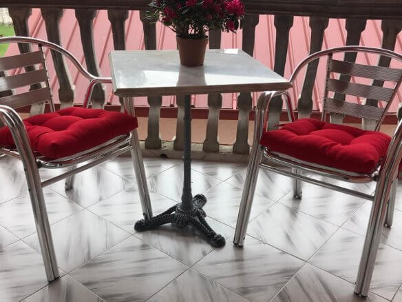 3-Schlafzimmer-Wohnung mit zwei Terrassen und Innenpool in Bar zur Miete – MB122