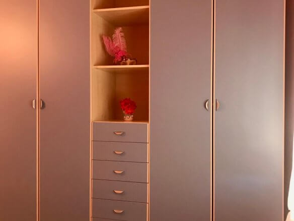 3-Schlafzimmer-Wohnung mit zwei Terrassen und Innenpool in Bar zur Miete – MB122