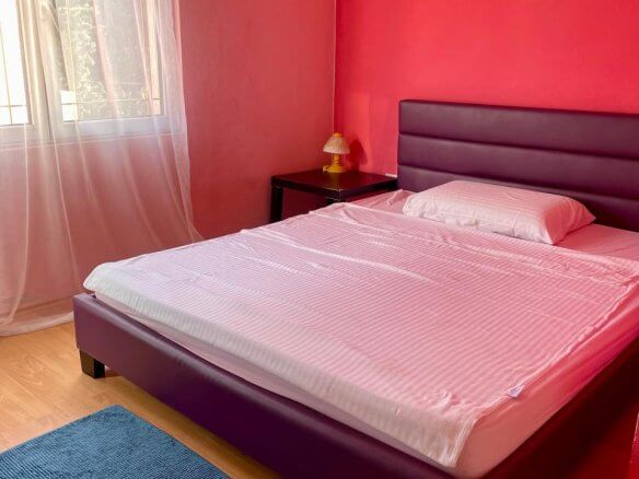 3-Schlafzimmer-Wohnung mit zwei Terrassen und Innenpool in Bar zur Miete – MB122