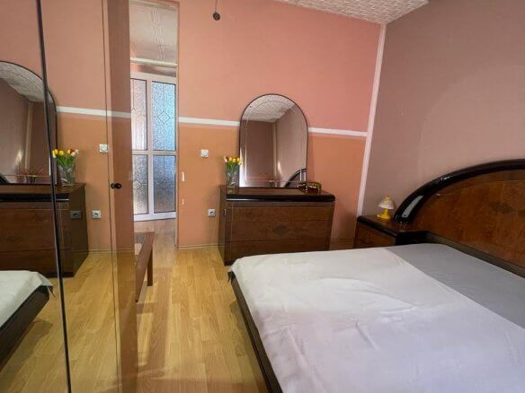 3-Schlafzimmer-Wohnung mit zwei Terrassen und Innenpool in Bar zur Miete – MB122