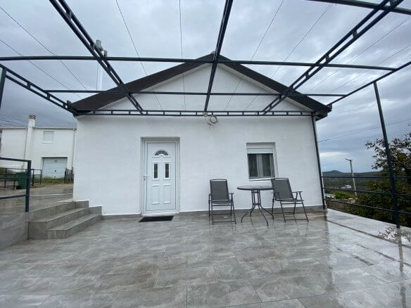 Haus mit Garten in Velje Selo/Bar zur Miete – MB123