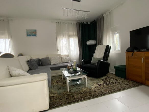 Haus mit Garten in Velje Selo/Bar zur Miete – MB123