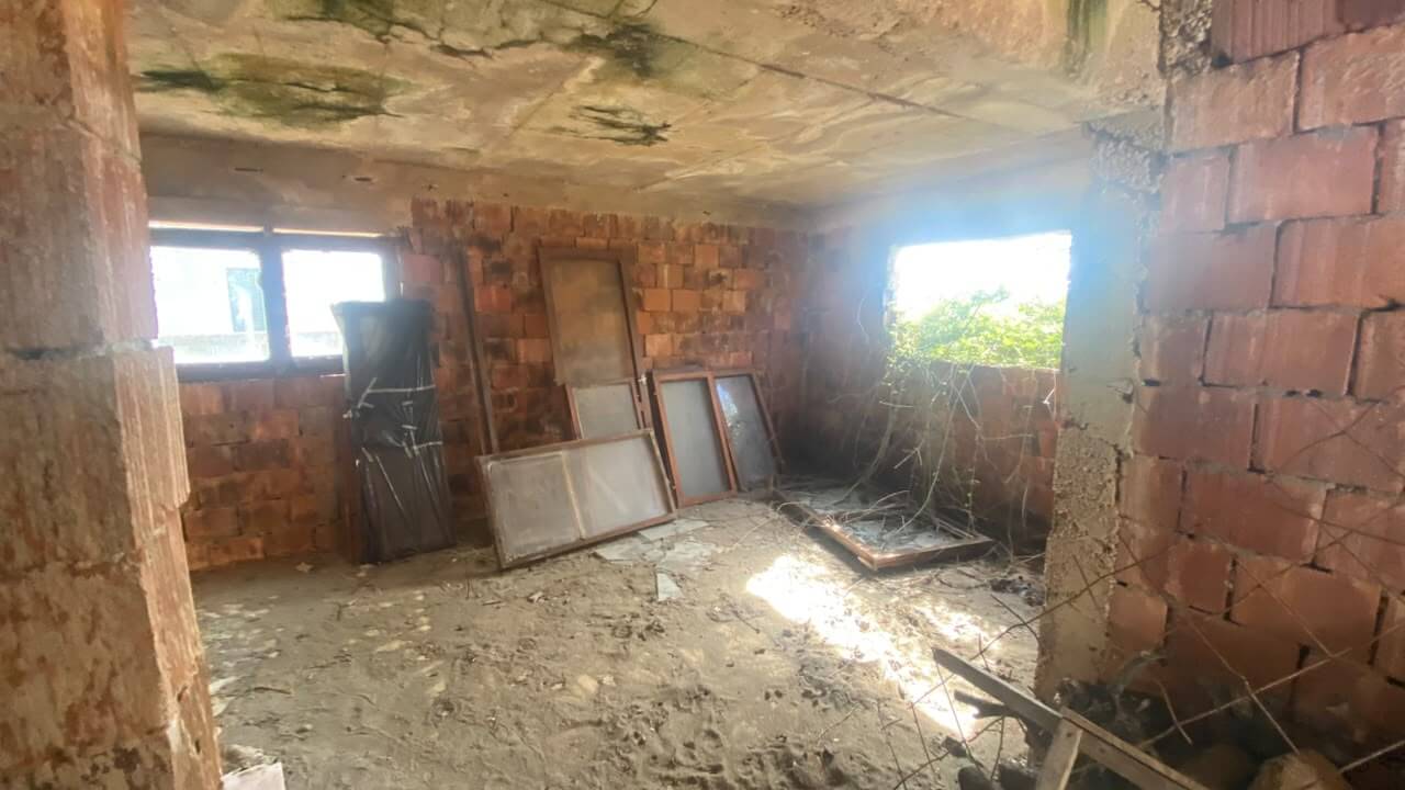 Urbanisiertes Grundstück mit Meer- und Hafenblick in Šušanj/ Bar zum Kauf – B103