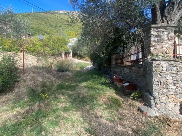 Urbanisiertes Grundstück mit Meer- und Hafenblick in Šušanj/ Bar zum Kauf – B103