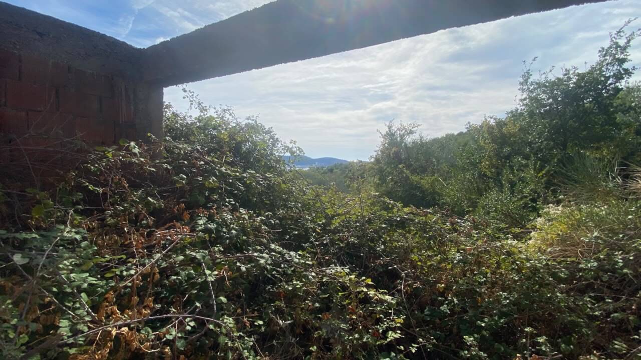 Urbanisiertes Grundstück mit Meer- und Hafenblick in Šušanj/ Bar zum Kauf – B103