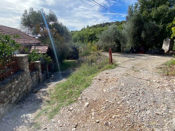 Urbanisiertes Grundstück mit Meer- und Hafenblick in Šušanj/ Bar zum Kauf – B103
