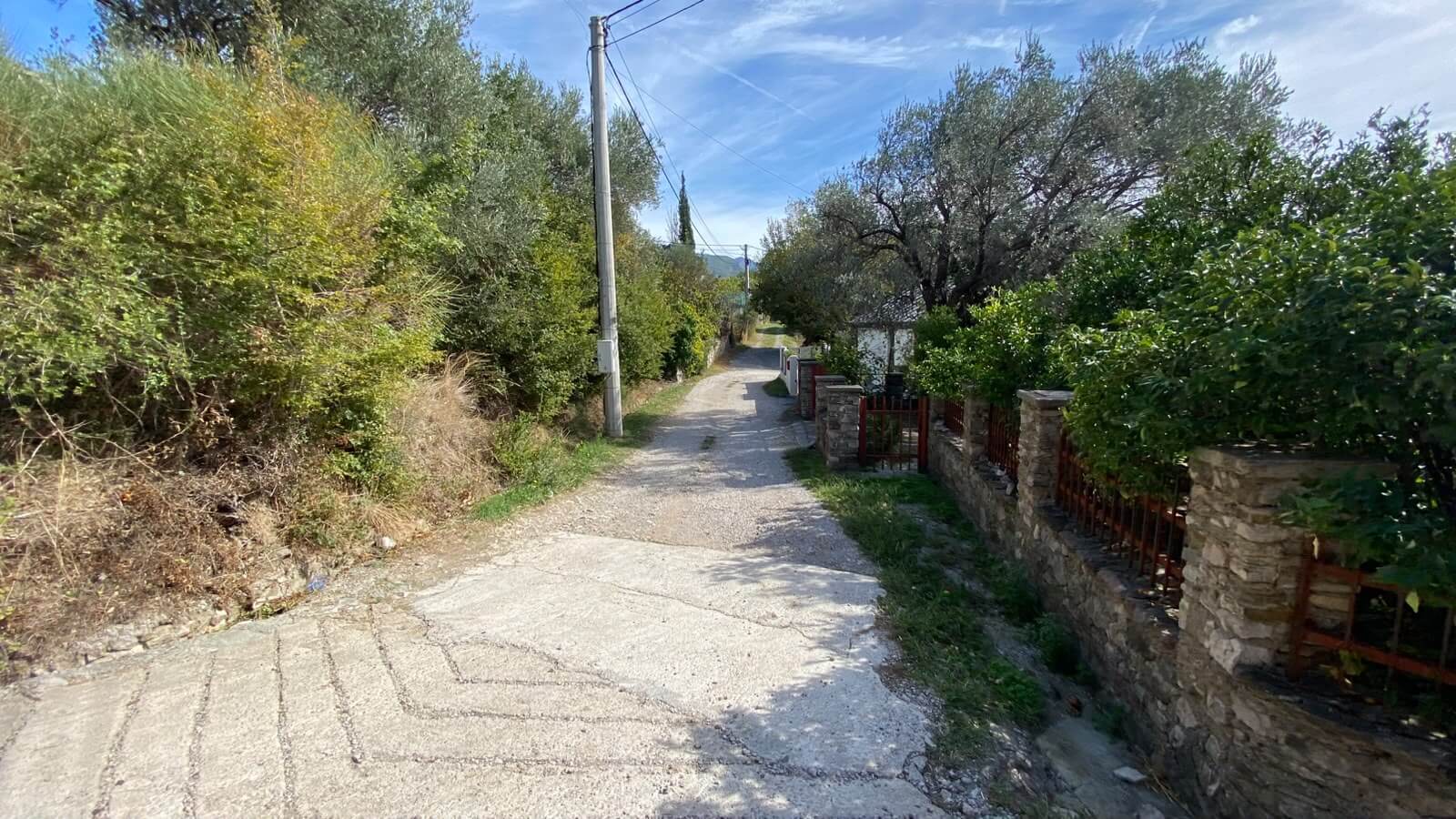 Urbanisiertes Grundstück mit Meer- und Hafenblick in Šušanj/ Bar zum Kauf – B103