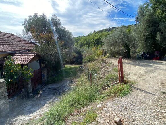 Urbanisiertes Grundstück mit Meer- und Hafenblick in Šušanj/ Bar zum Kauf – B103