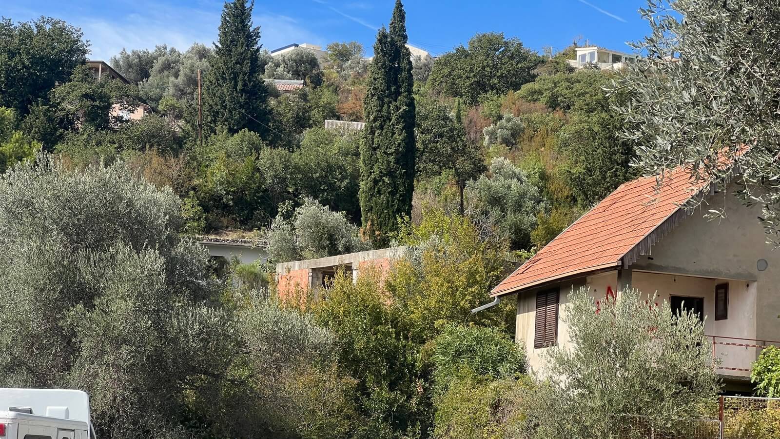 Urbanisiertes Grundstück mit Meer- und Hafenblick in Šušanj/ Bar zum Kauf – B103