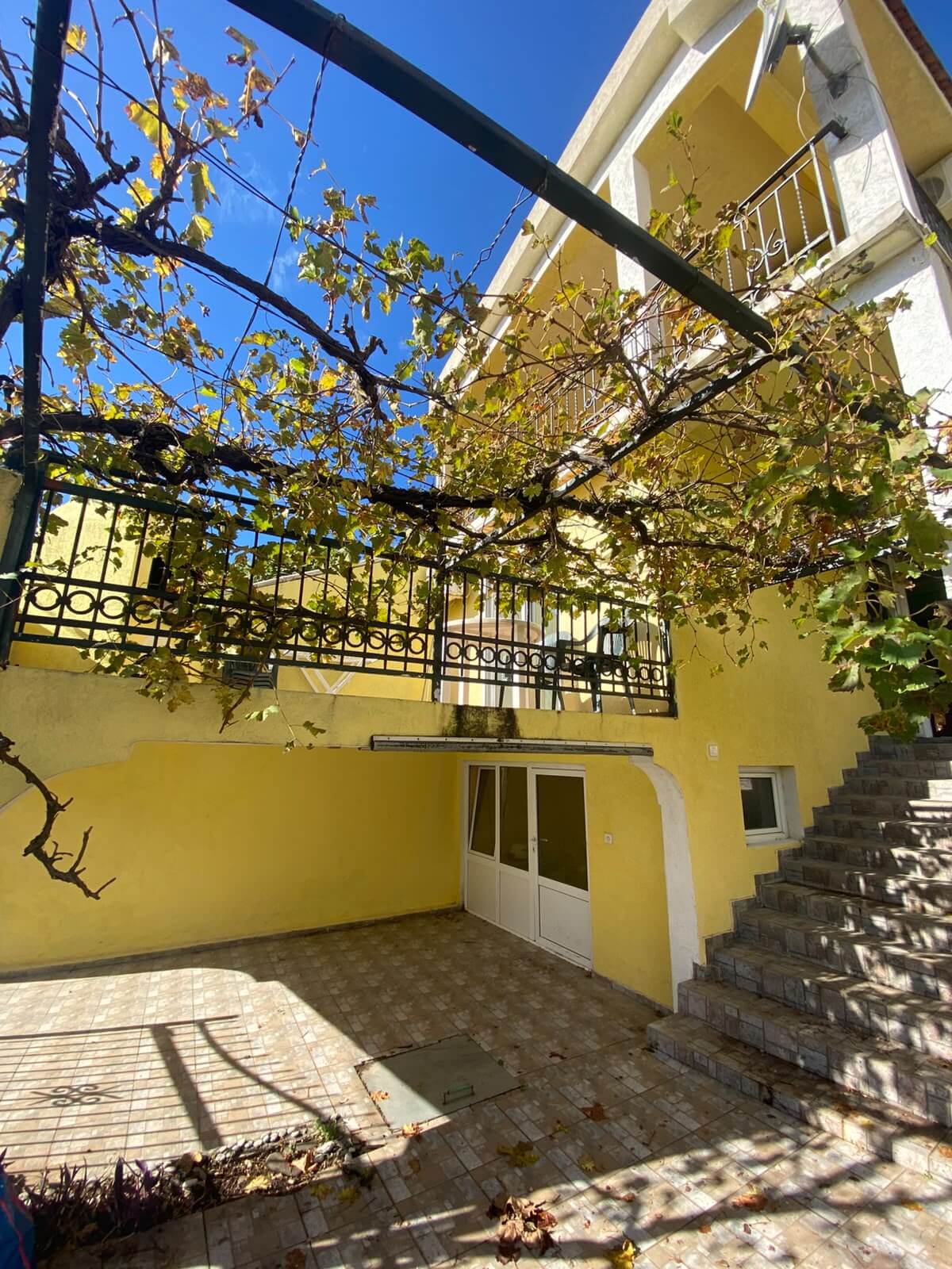 Wohnung mit Meerblick in Bar zur Miete – MB127