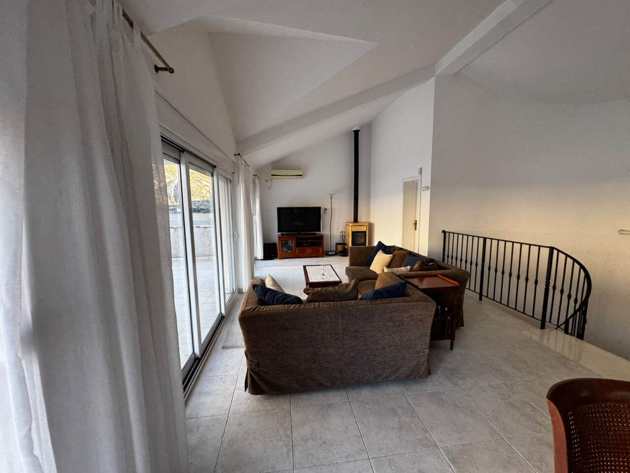 Traum-Villa mit spektakulärem Panoramablick auf die Bucht von Kotor zum Kauf – KoHK02