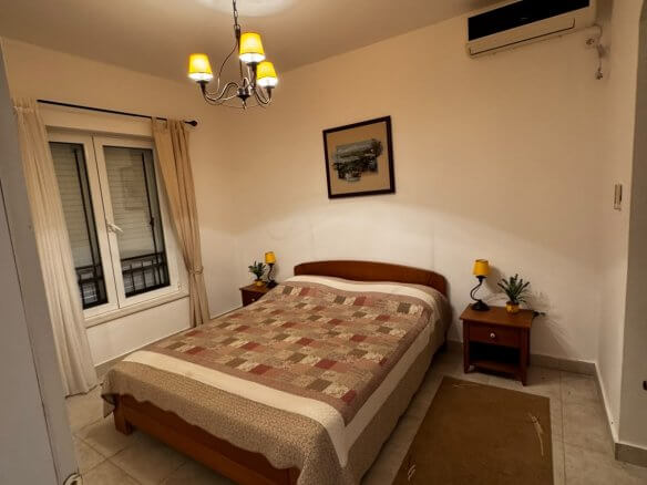 Traum-Villa mit spektakulärem Panoramablick auf die Bucht von Kotor zum Kauf – KoHK02