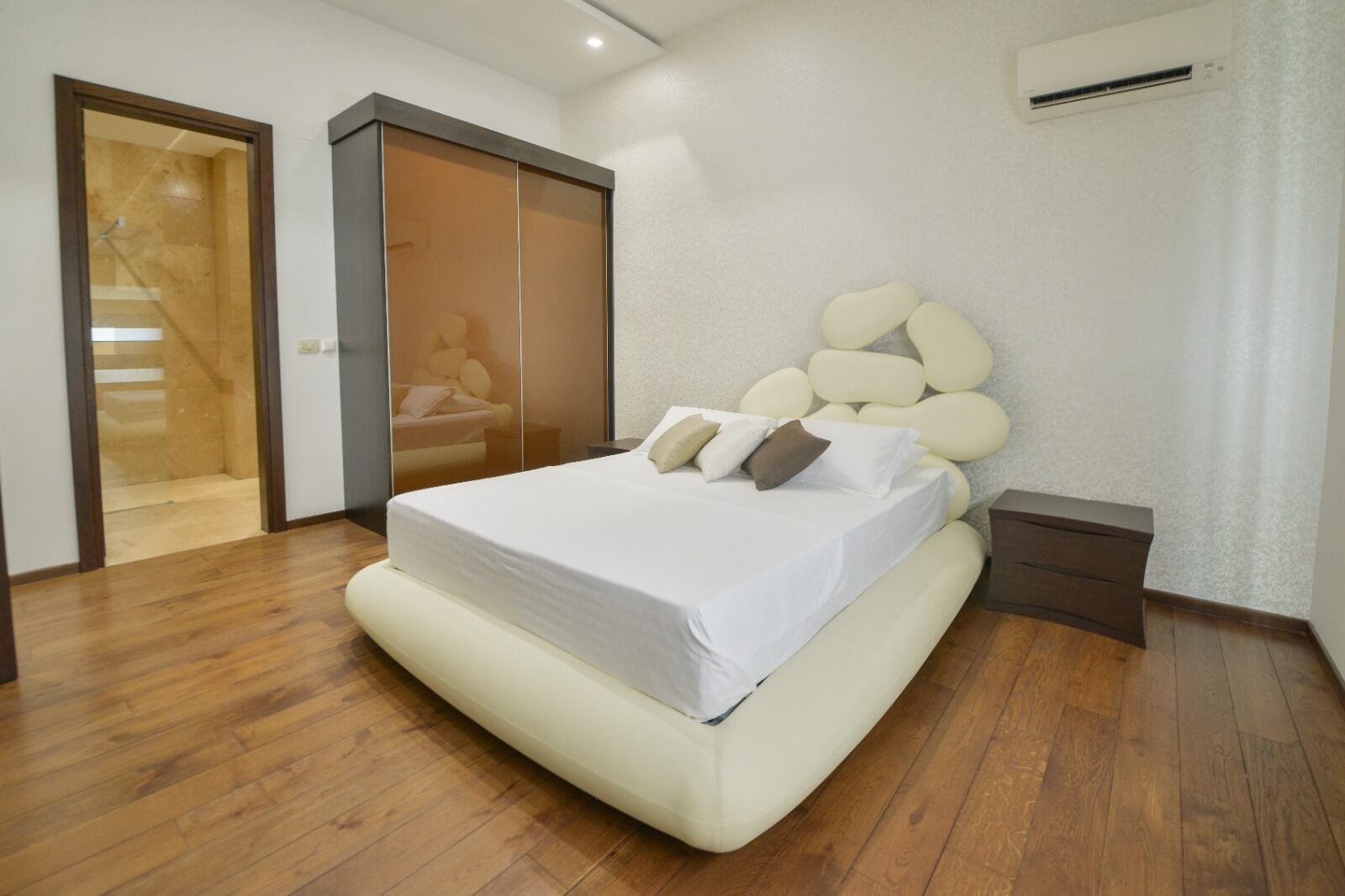 Exklusives Luxus-Penthouse im Zentrum von Budva zum Kauf – BuWK11