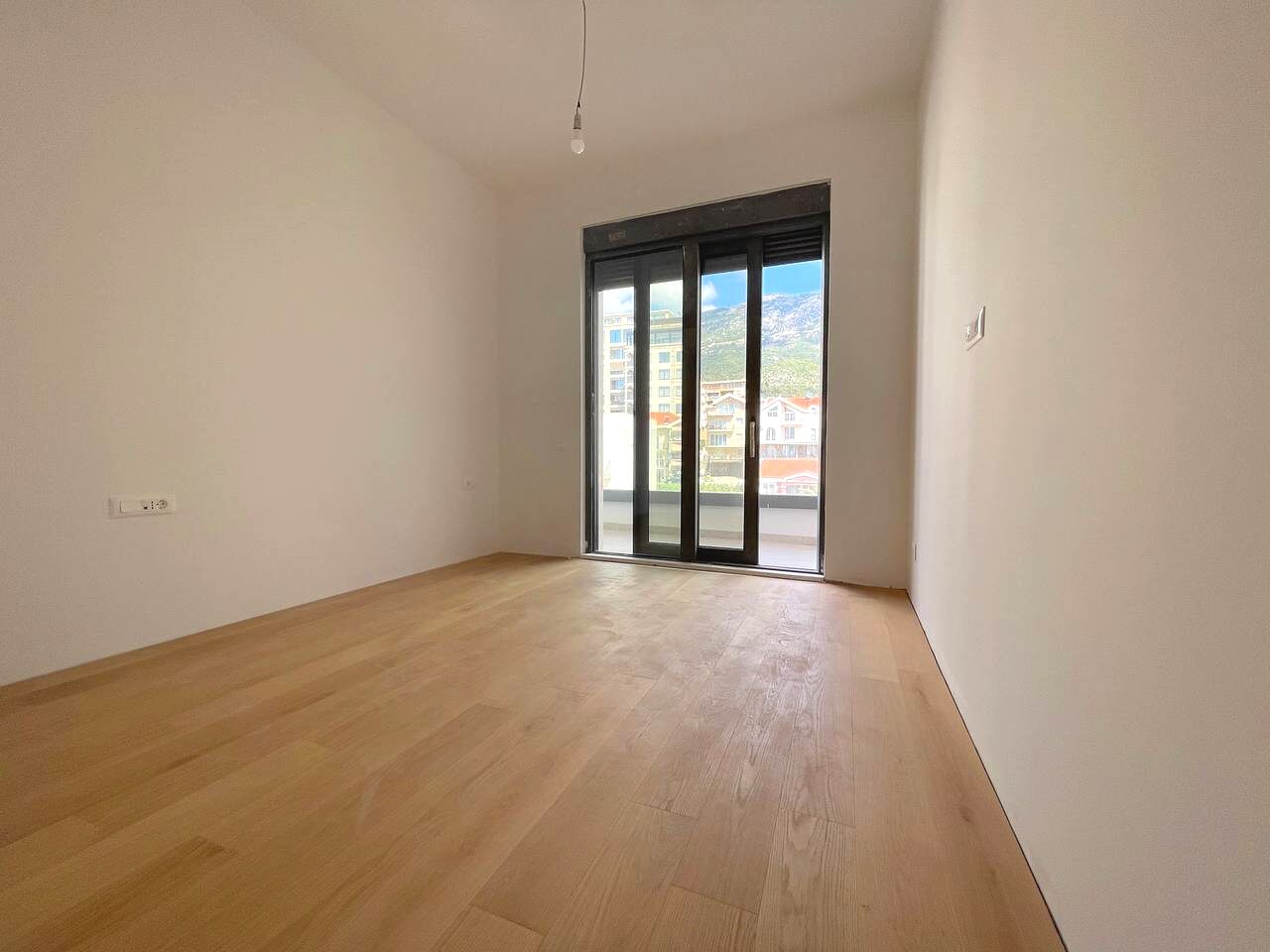 Montesa Hill – Luxuriöse 2-Zimmer-Wohnung mit Meerblick in Bečići/ Budva zum Kauf – PD27
