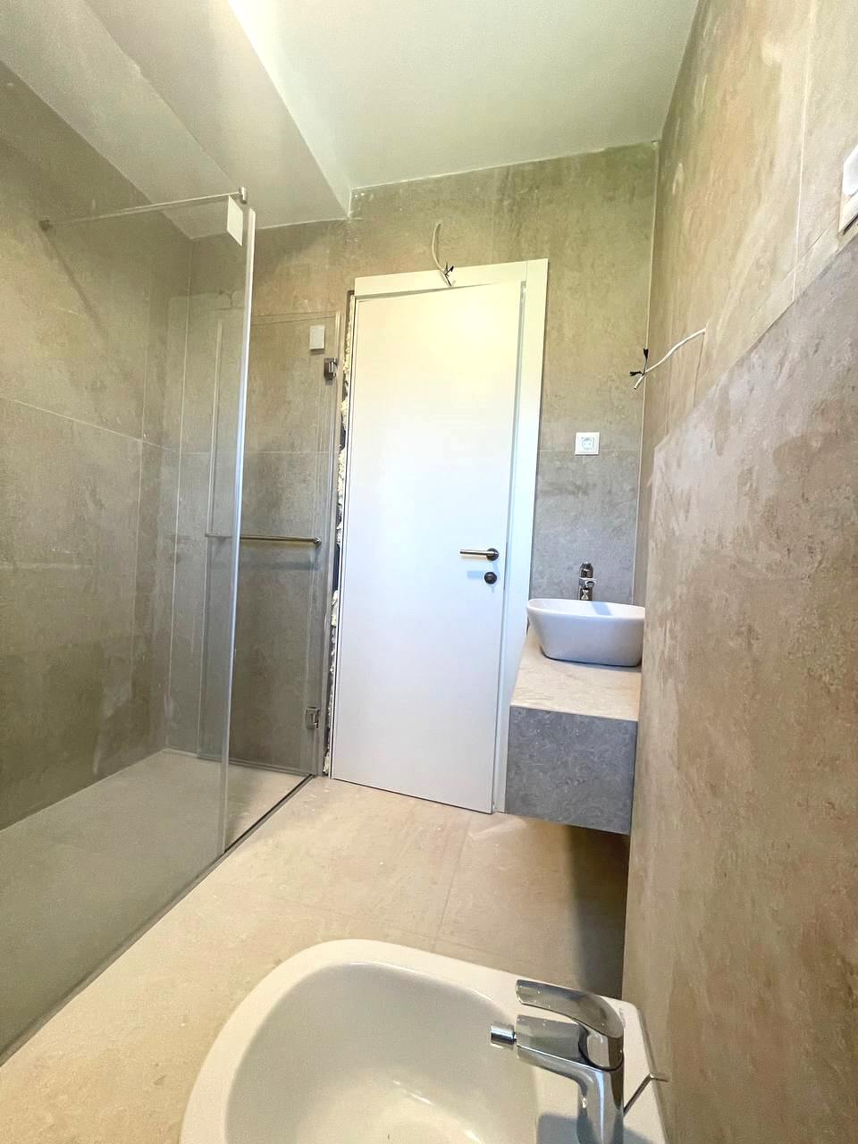 Montesa Hill – Luxuriöse 2-Zimmer-Wohnung mit Meerblick in Bečići/ Budva zum Kauf – PD27